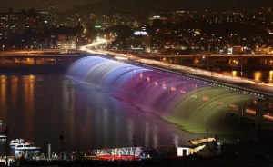 9.-Banpo-Bridge