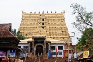 Anantha-_padmanabhaswamy_temple2