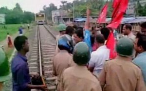 bandh-1_story_647_090215015559